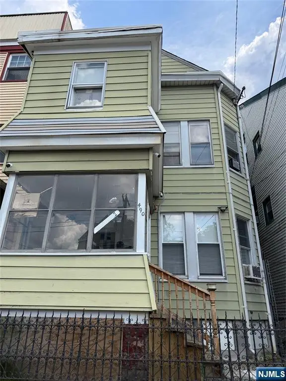 490 Union Avenue, Paterson, NJ 07522