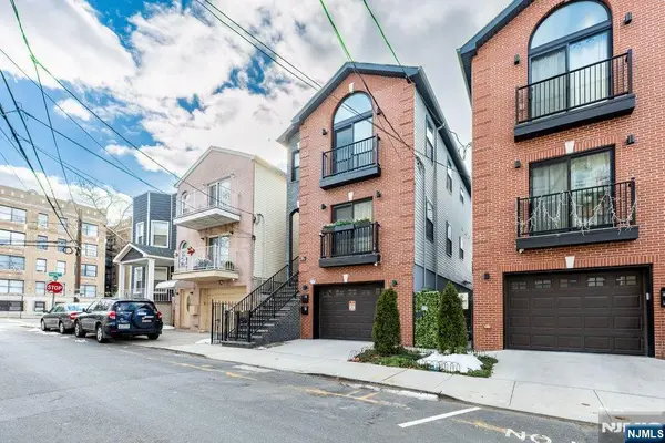 85 Oxford, Jersey City, NJ 07304