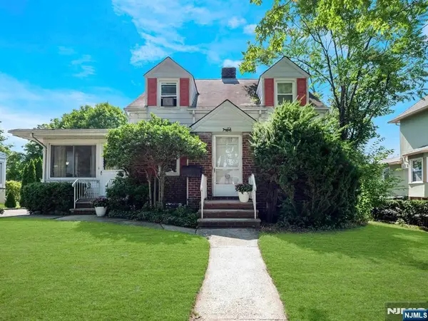 544 Abbott Avenue, Ridgefield, NJ 07657