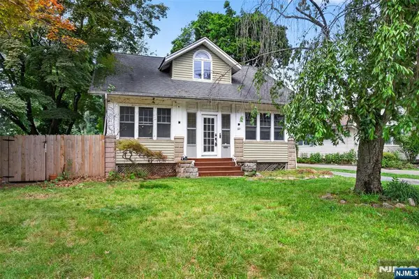 322 Romain Avenue, Pompton Lakes, NJ 07442