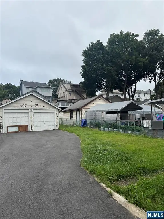 116 Berkeley Avenue, Bloomfield, NJ 07003 - #3