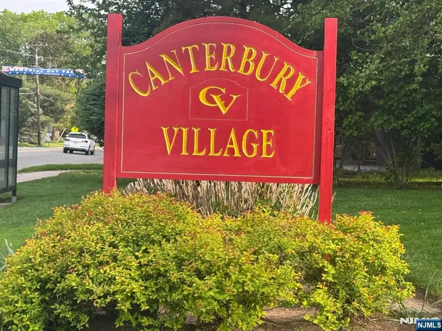 33 Canterbury Lane, New Milford, NJ 07646 - #2