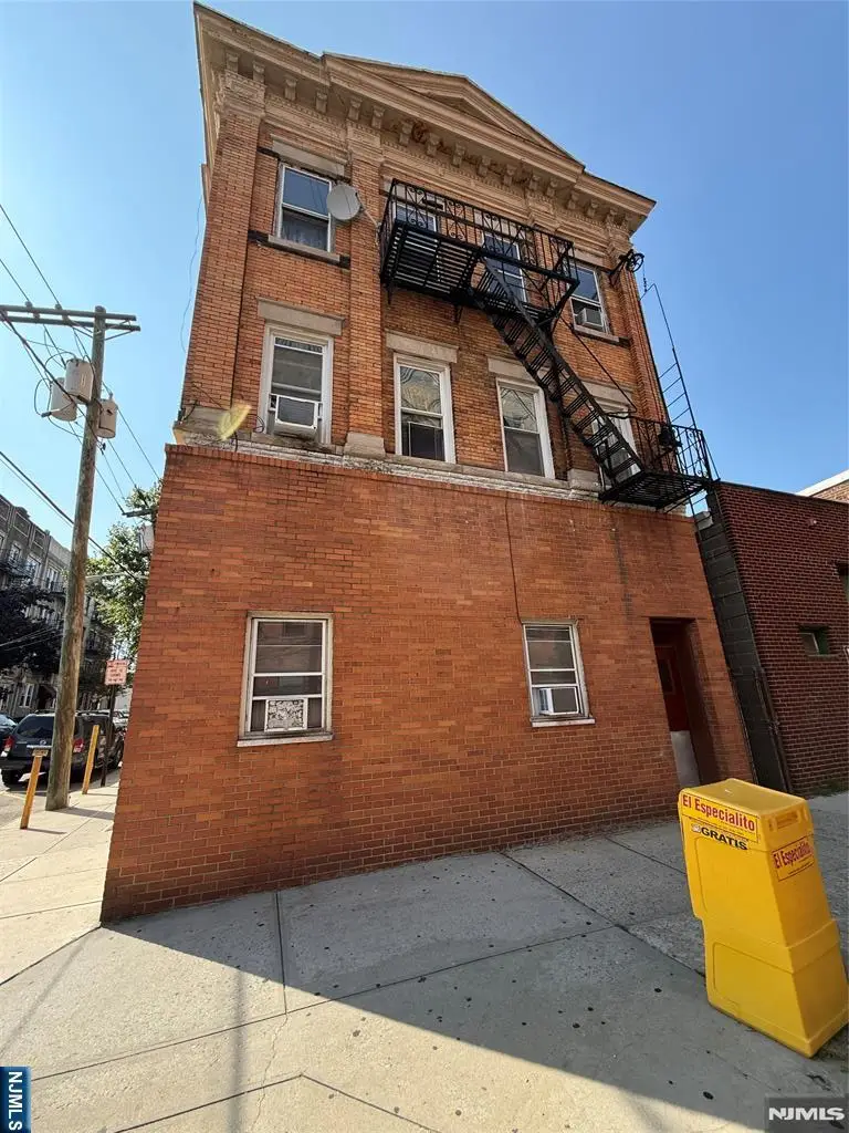 6201 Hudson Avenue, West New York, NJ 07093 - #1