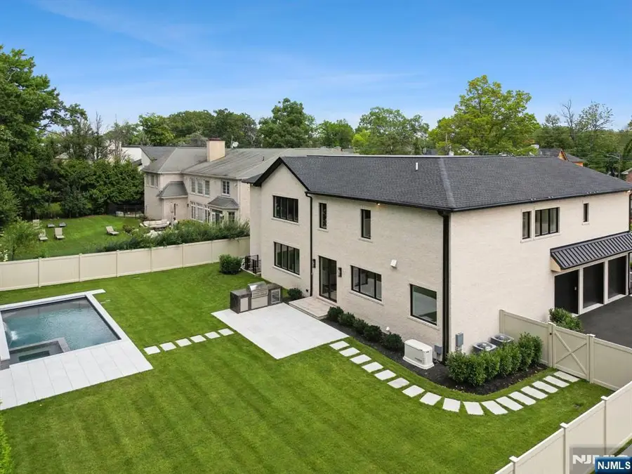 50 Roberts Road, Englewood Cliffs, NJ 07632 - #3