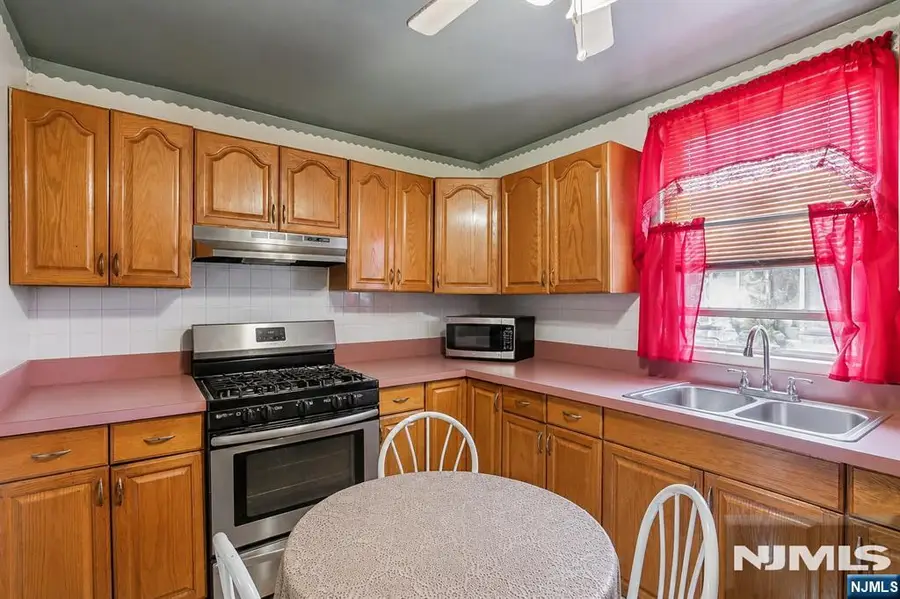 220 Garfield Avenue, Jersey City, NJ 07305 - #2