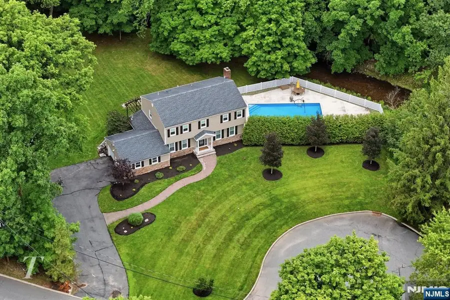 29 Sunrise Lane, Upper Saddle River, NJ 07458 - #3