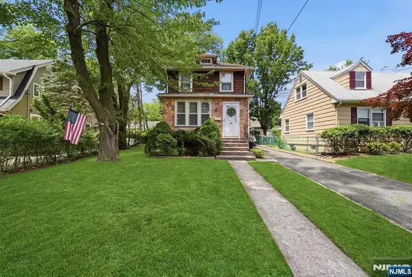 112 Grove Avenue, Verona, NJ 07044