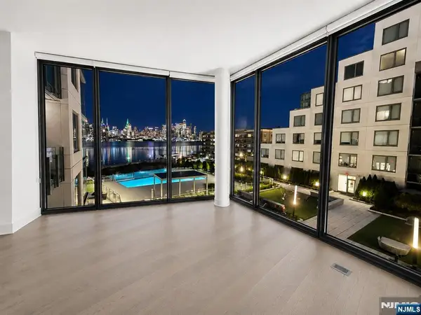 9 Ave At Port Imperial 509, West New York, NJ 07093