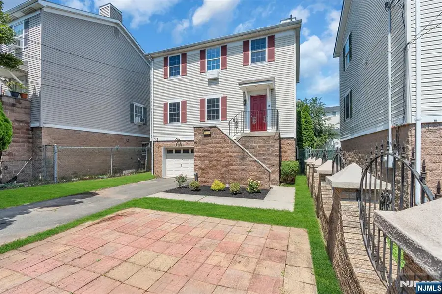 81 Crane Street, Newark, NJ 07104 - #2