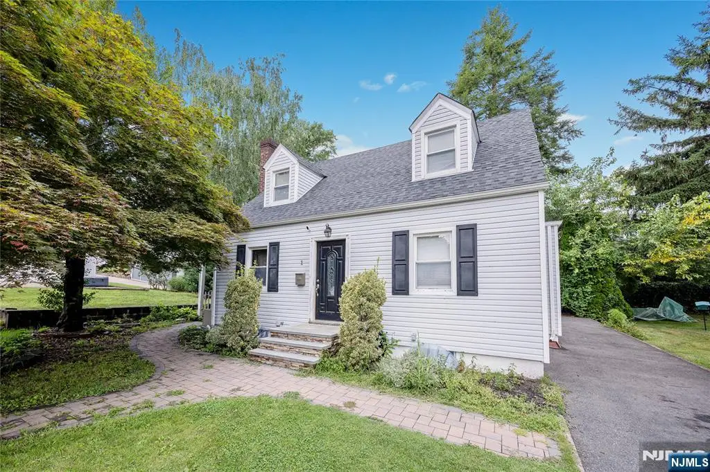 1 Garden Court, Garfield, NJ 07026 - #1