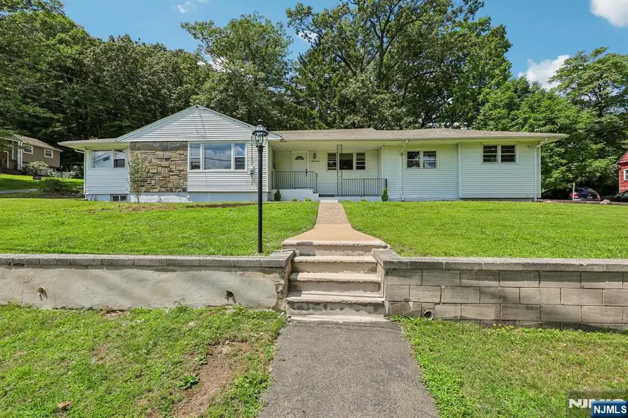 33 Lotz Street, North Haledon, NJ 07508 - #2