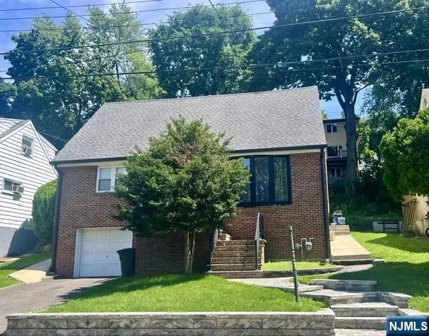 774 Ravenhill Place, Ridgefield, NJ 07657 - #1