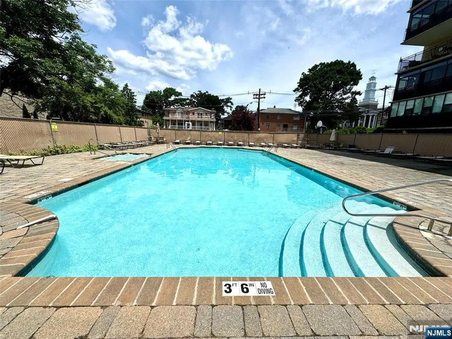 2185 Lemoine Avenue 4A, Fort Lee, NJ 07024 - #2