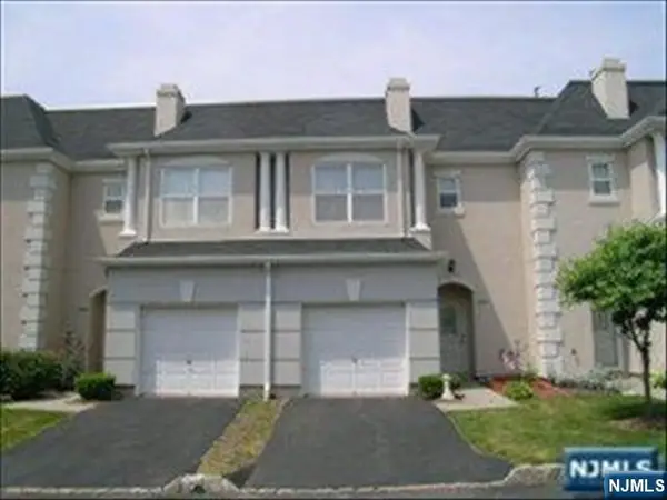 8703 Brittany 8703, Wayne, NJ 07470