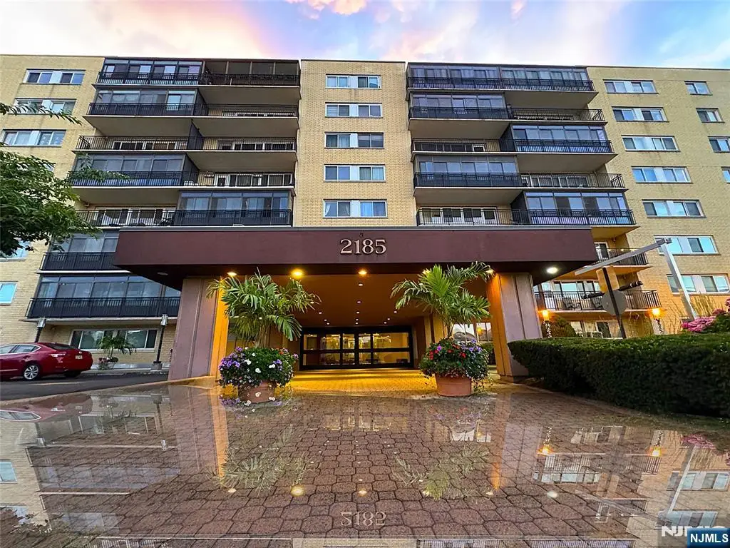 2185 Lemoine 8M, Fort Lee, NJ 07024 - #1