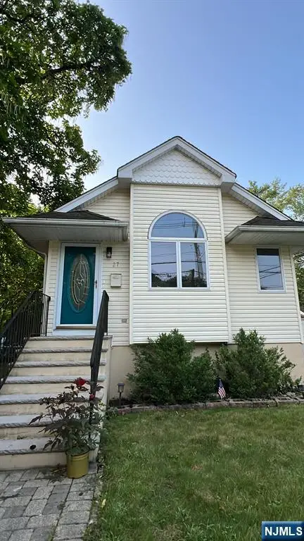 27 Glendale, Hillsdale, NJ 07642 - #1