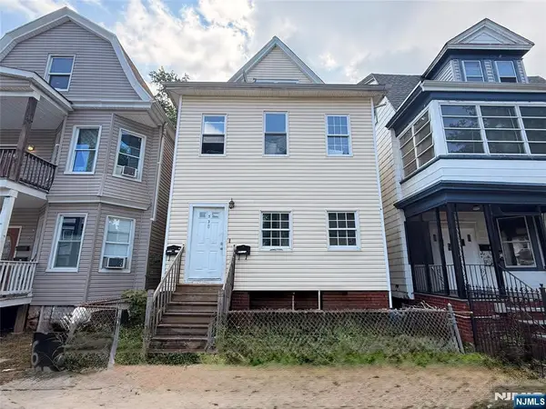 538 Norwood Street, East Orange, NJ 07018
