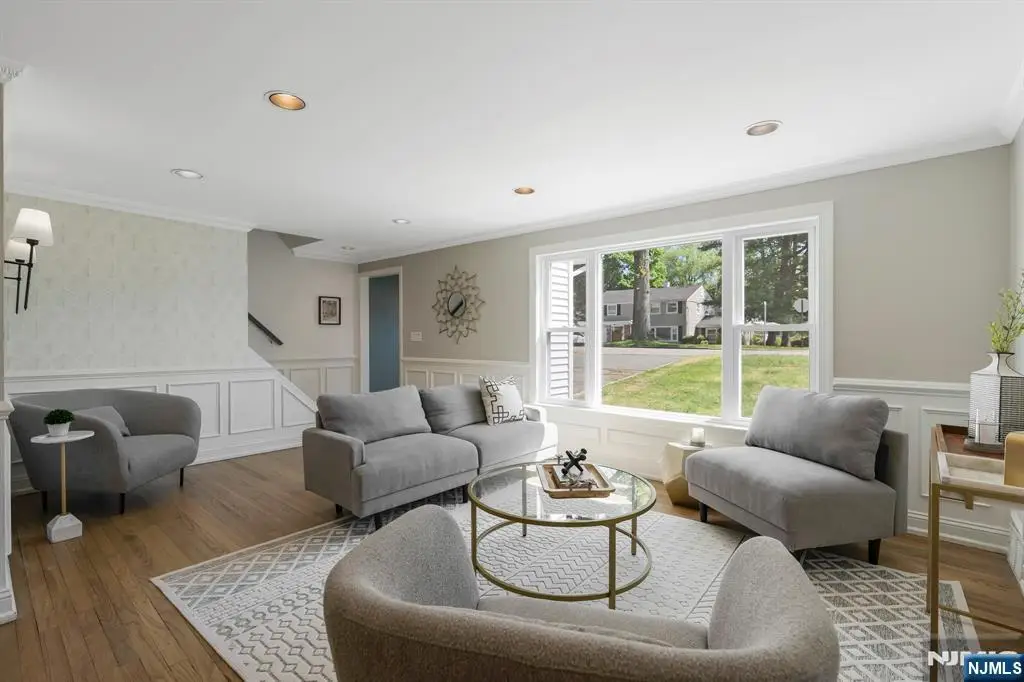 20 W Saddle River Road, Waldwick, NJ 07463 - #1