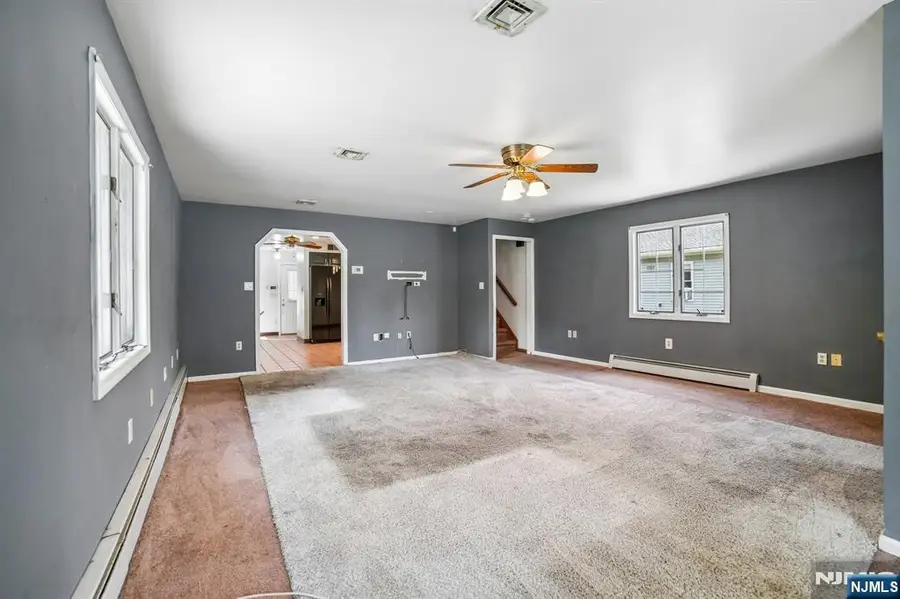 26 Grandview Avenue, Oakland, NJ 07436 - #3