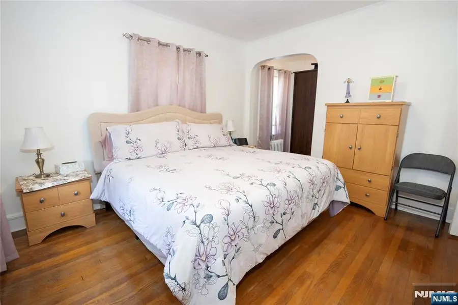 19 Irvington Place, Clifton, NJ 07013 - #2