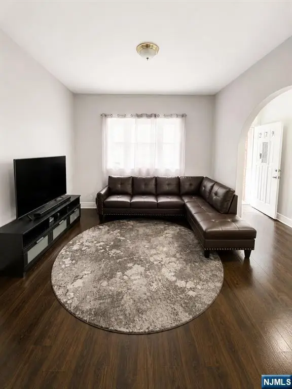 279 N 6th Street, Newark, NJ 07107 - #3