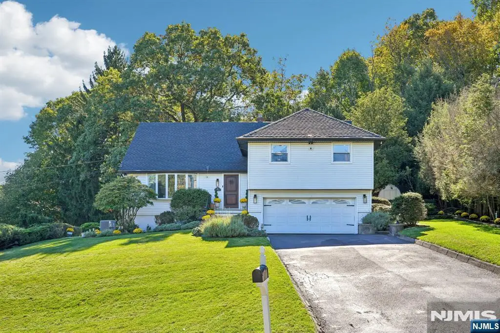 42 Emeline Drive, Hawthorne, NJ 07506 - #1