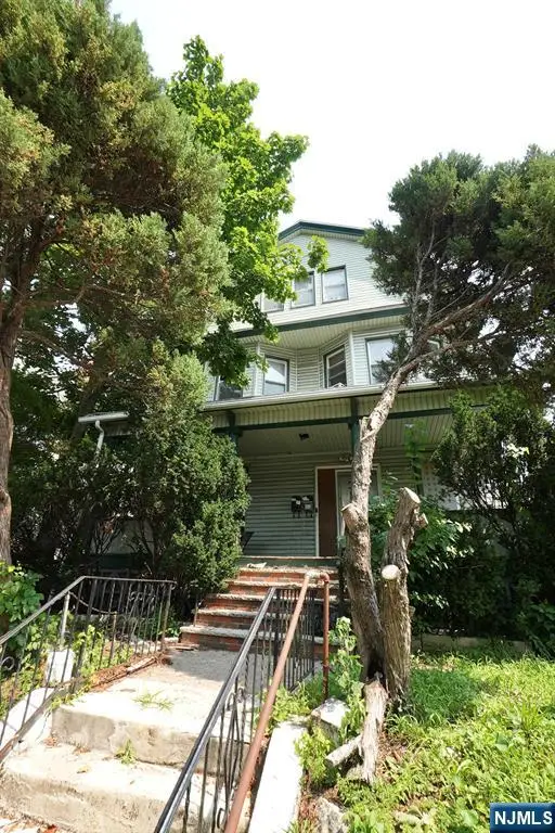 162 N Maple Avenue, East Orange, NJ 07017