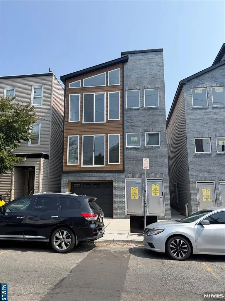195 12th Avenue, Newark, NJ 07107 - #1