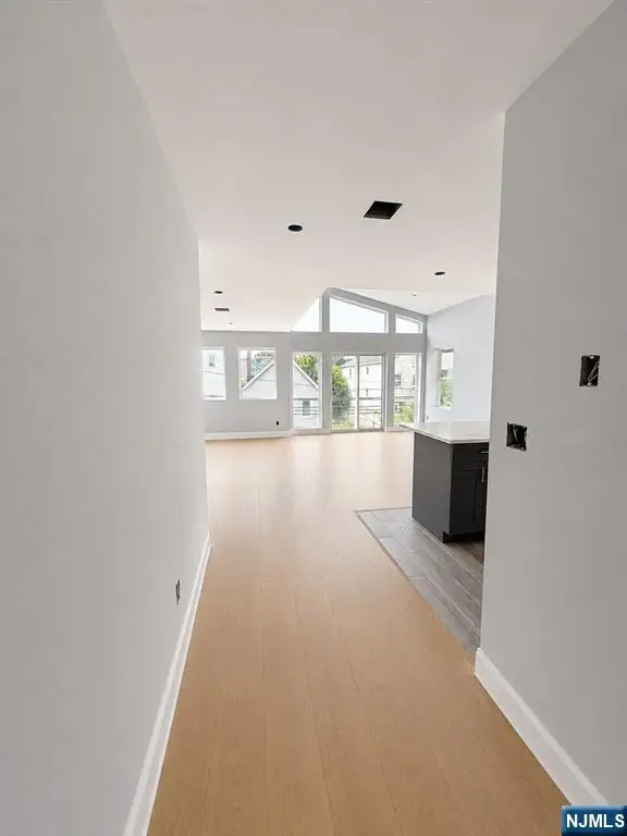 195 12th Avenue, Newark, NJ 07107 - #3