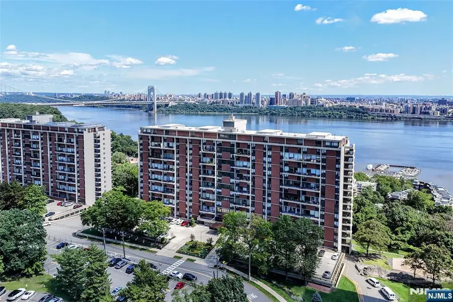 3 Horizon 1002, Fort Lee, NJ 07024 - #2
