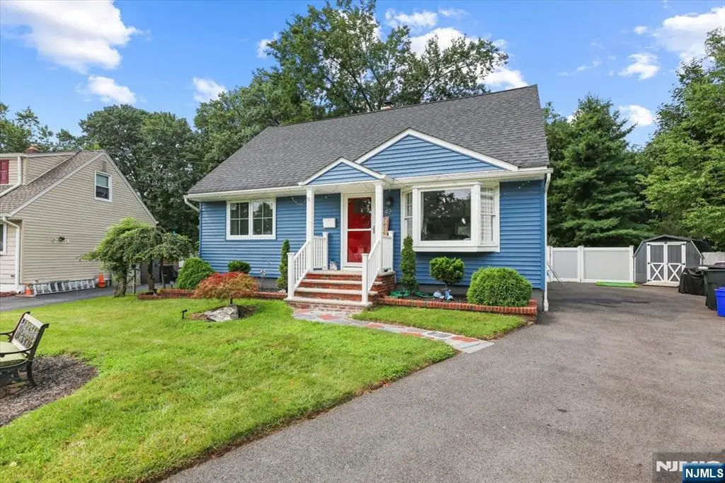 42 Wells Court, Brookdale, NJ 07003 - #1