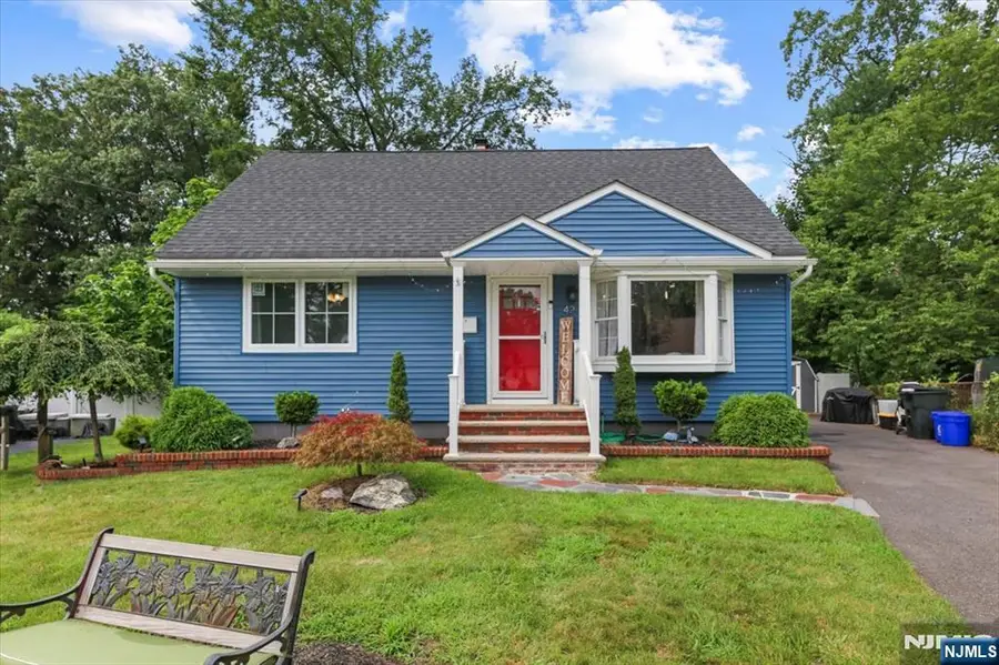 42 Wells Court, Brookdale, NJ 07003 - #2
