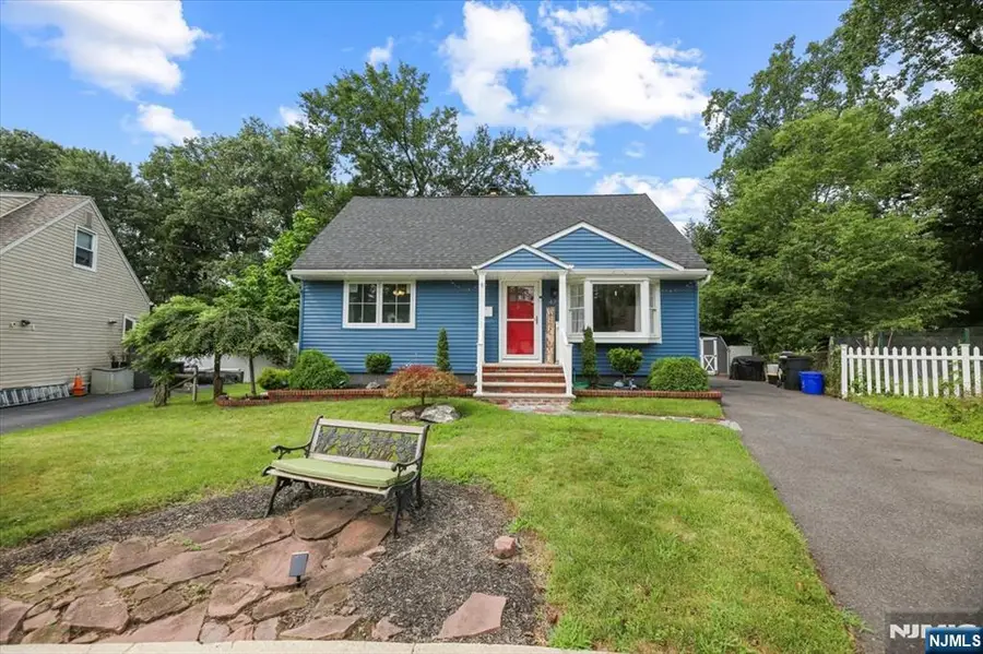 42 Wells Court, Brookdale, NJ 07003 - #3