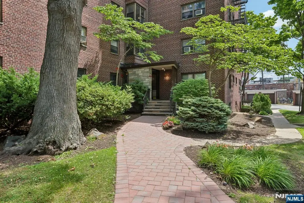 3020 Edwin Avenue 2C, Fort Lee, NJ 07024 - #1