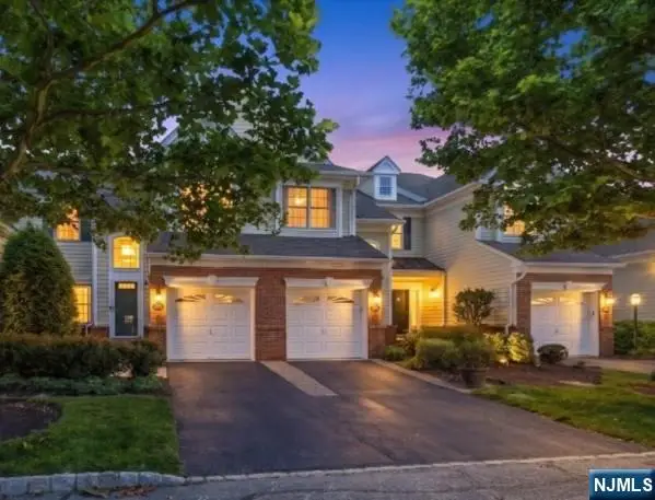 21 Chestnut Court, Cedar Grove, NJ 07009 - #1