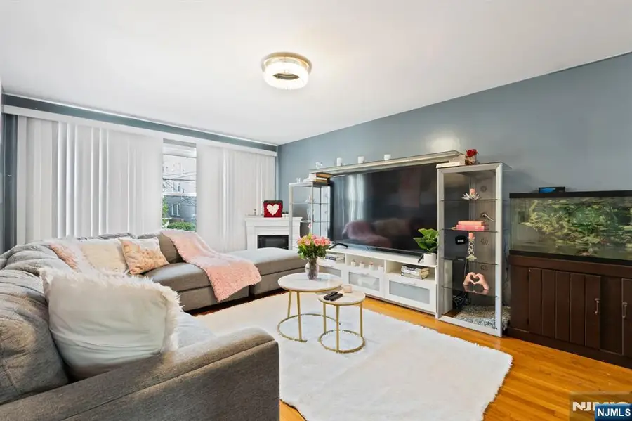 725 19th Street, Newark, NJ 07103 - #3