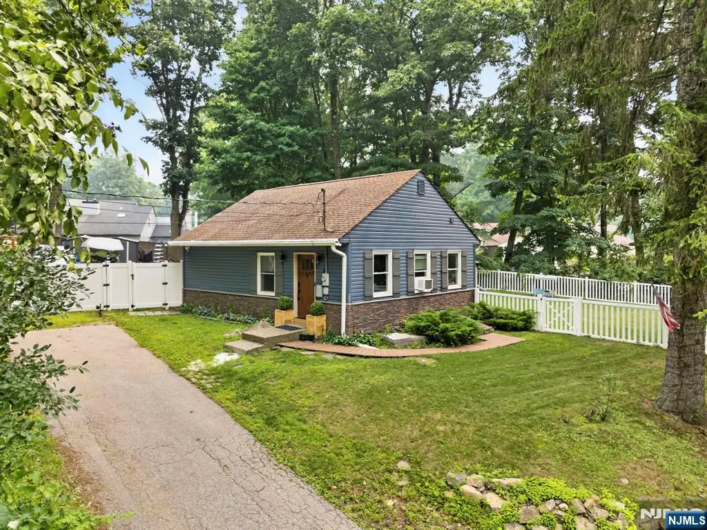 532 Glen Road, Sparta, NJ 07871 - #1