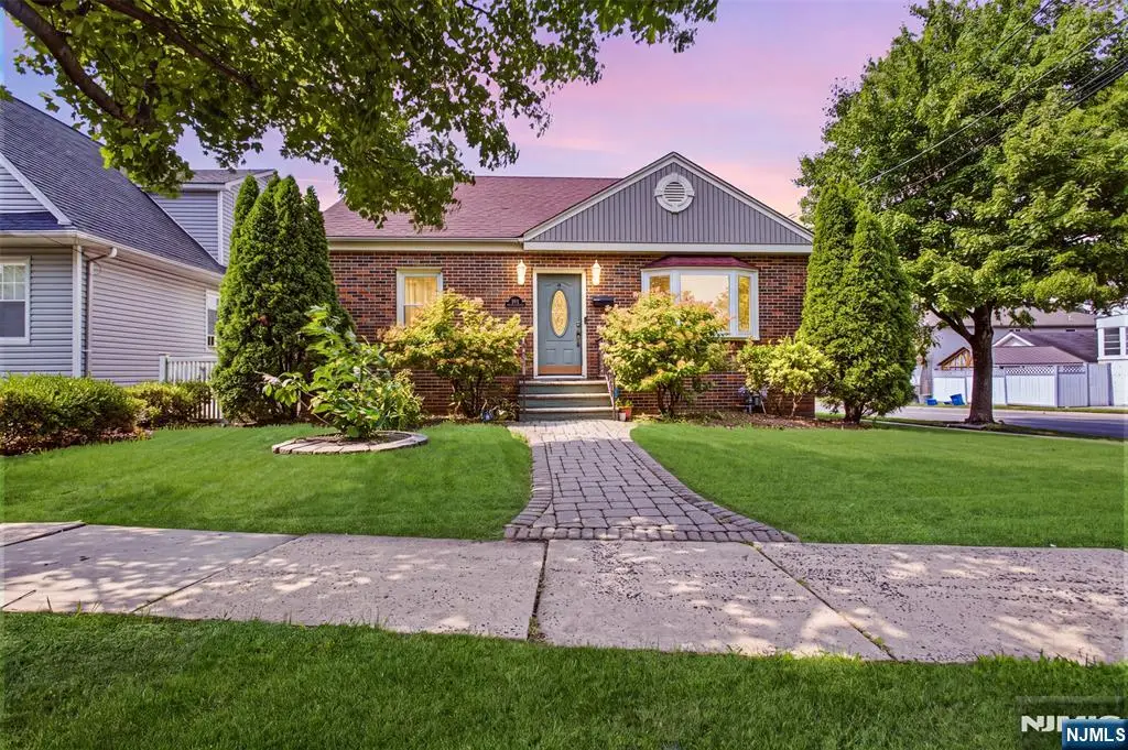 640 New York Avenue, Lyndhurst, NJ 07071 - #1