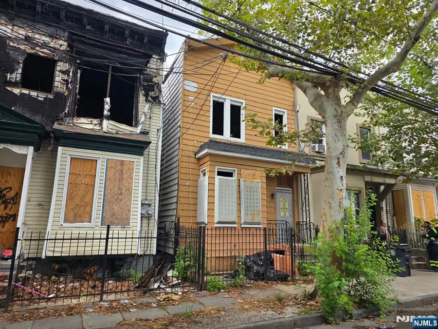 92 Garside Street, Newark, NJ 07104 - #2