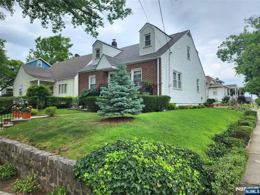 499 Jauncey Avenue, Lyndhurst, NJ 07071 - #2