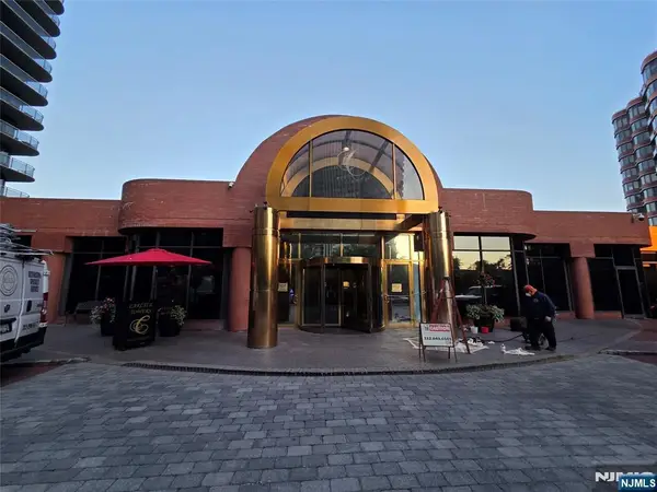 100 Carlyle Drive C04J, Cliffside Park, NJ 07010
