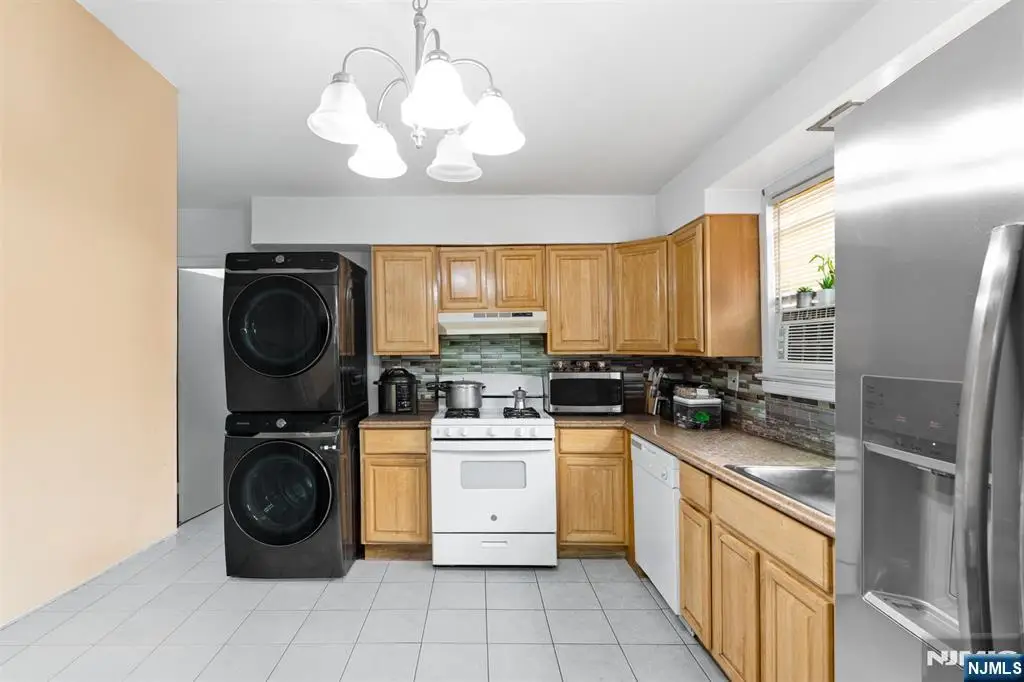 555 61st Street, West New York, NJ 07093 - #1