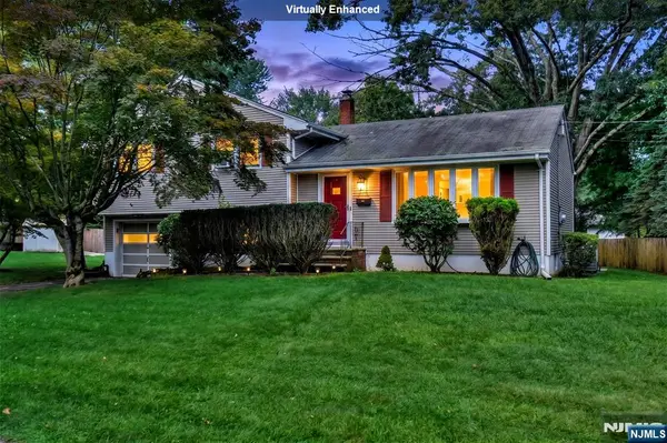 11 Kenyon Court, Norwood, NJ 07648