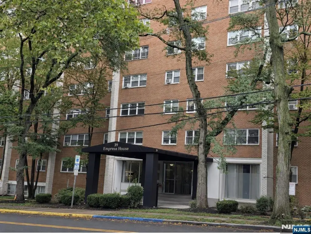 39 E 39th `M1, Paterson, NJ 07514 - #1