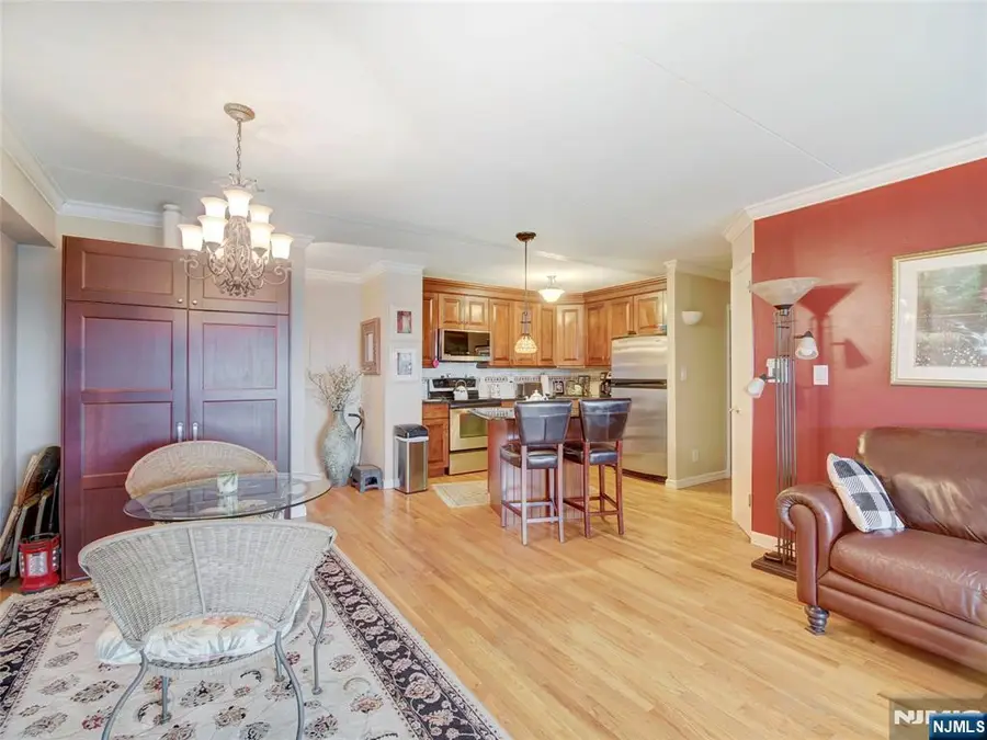 250 Gorge Road 22F, Cliffside Park, NJ 07010 - #3