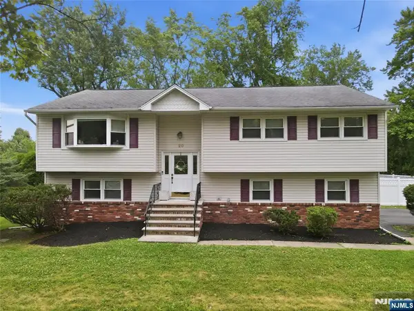 20 Arnold Drive, Par-troy Hills Twp., NJ 07054