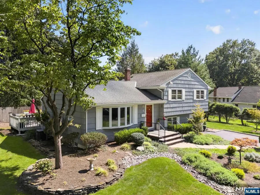 4 Kenyon Court, Norwood, NJ 07648 - #2