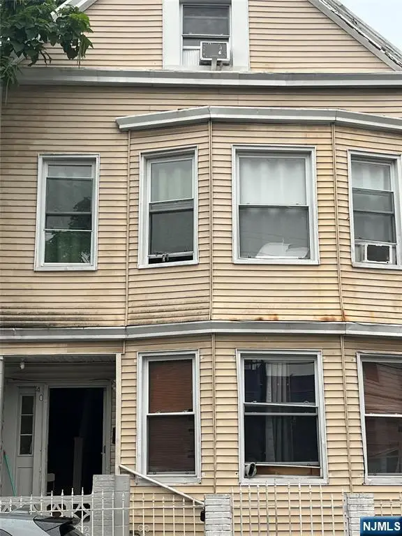 40 Arlington Avenue, Newark, NJ 07104 - #1