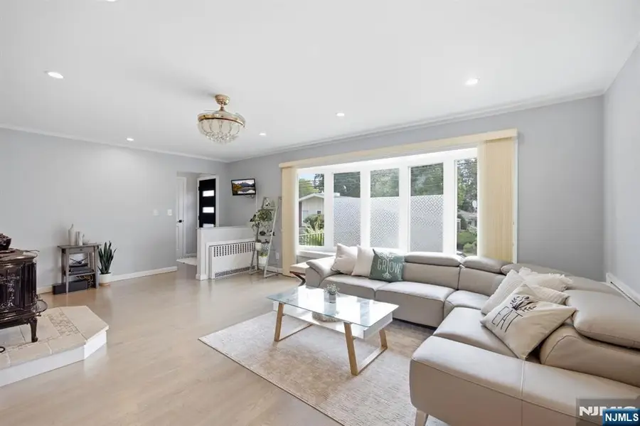 1047 Inwood Terrace, Fort Lee, NJ 07024 - #2