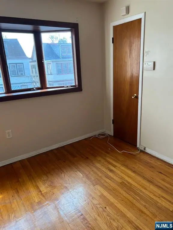 10 Roosevelt Terrace, Irvington, NJ 07111 - #3